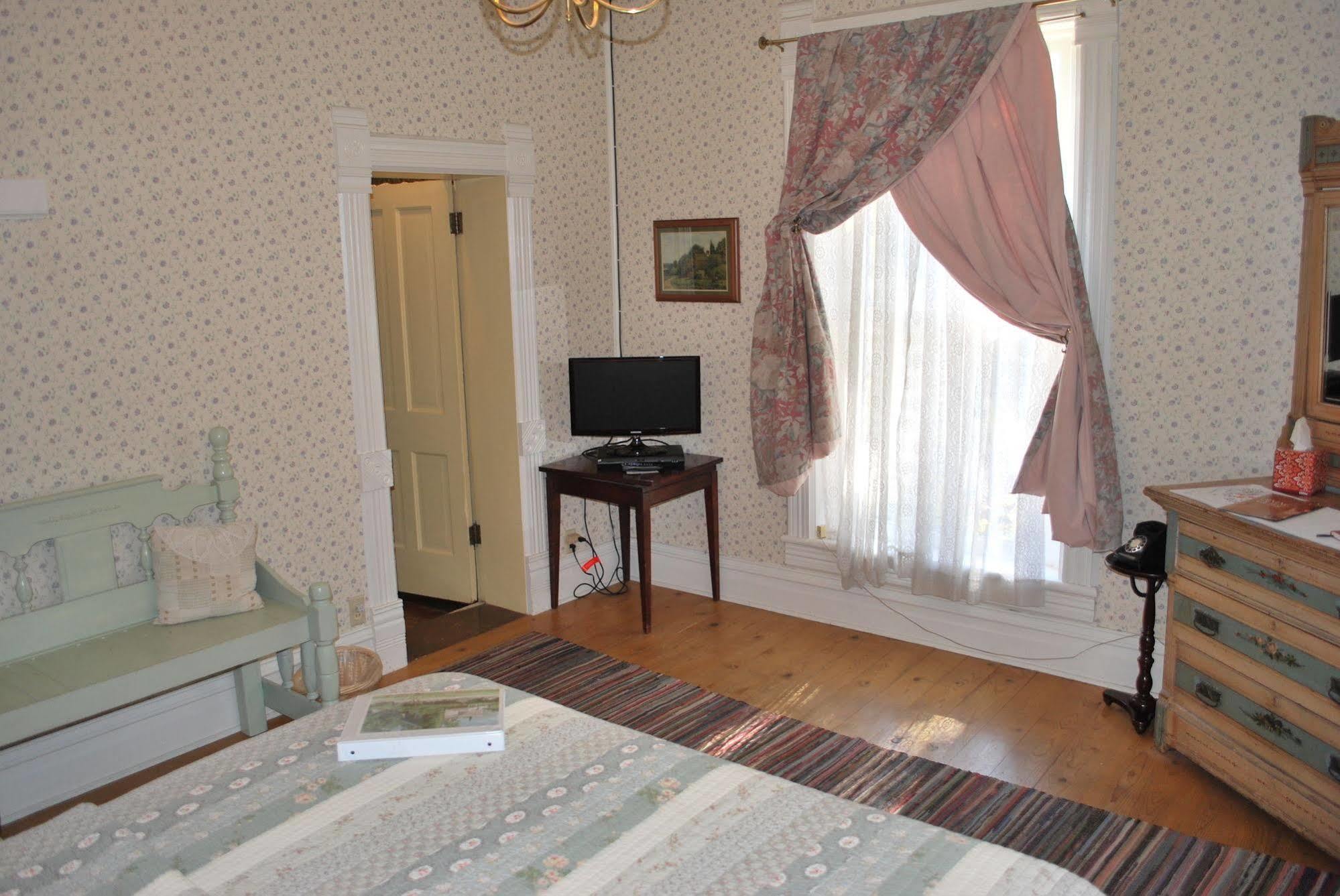 The Cottage At 241 North Saint George Extérieur photo