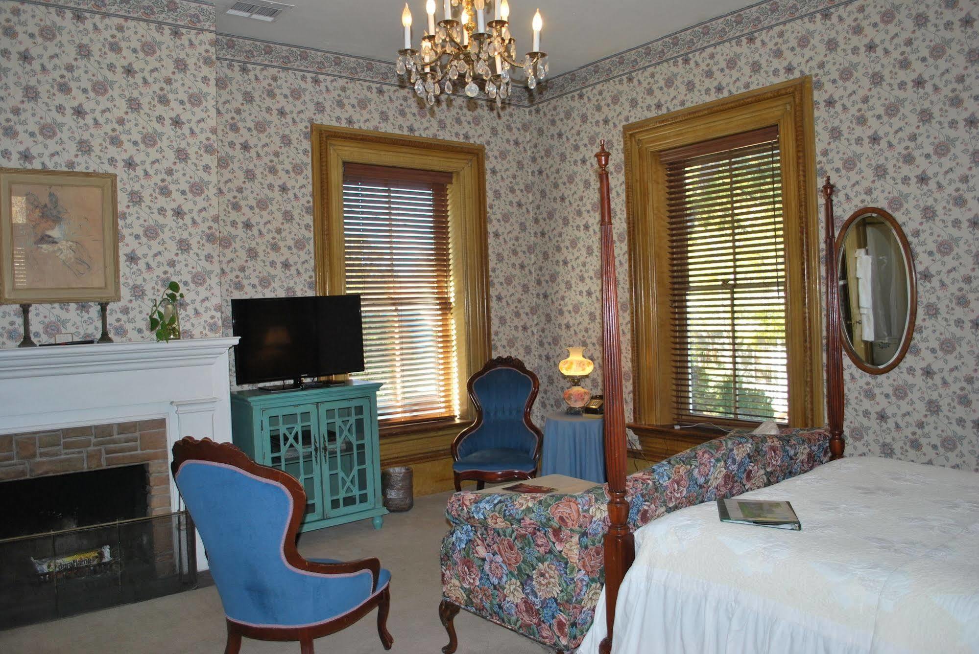The Cottage At 241 North Saint George Extérieur photo