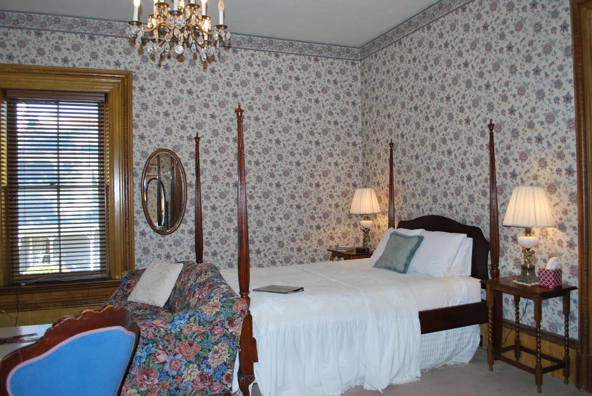 The Cottage At 241 North Saint George Extérieur photo