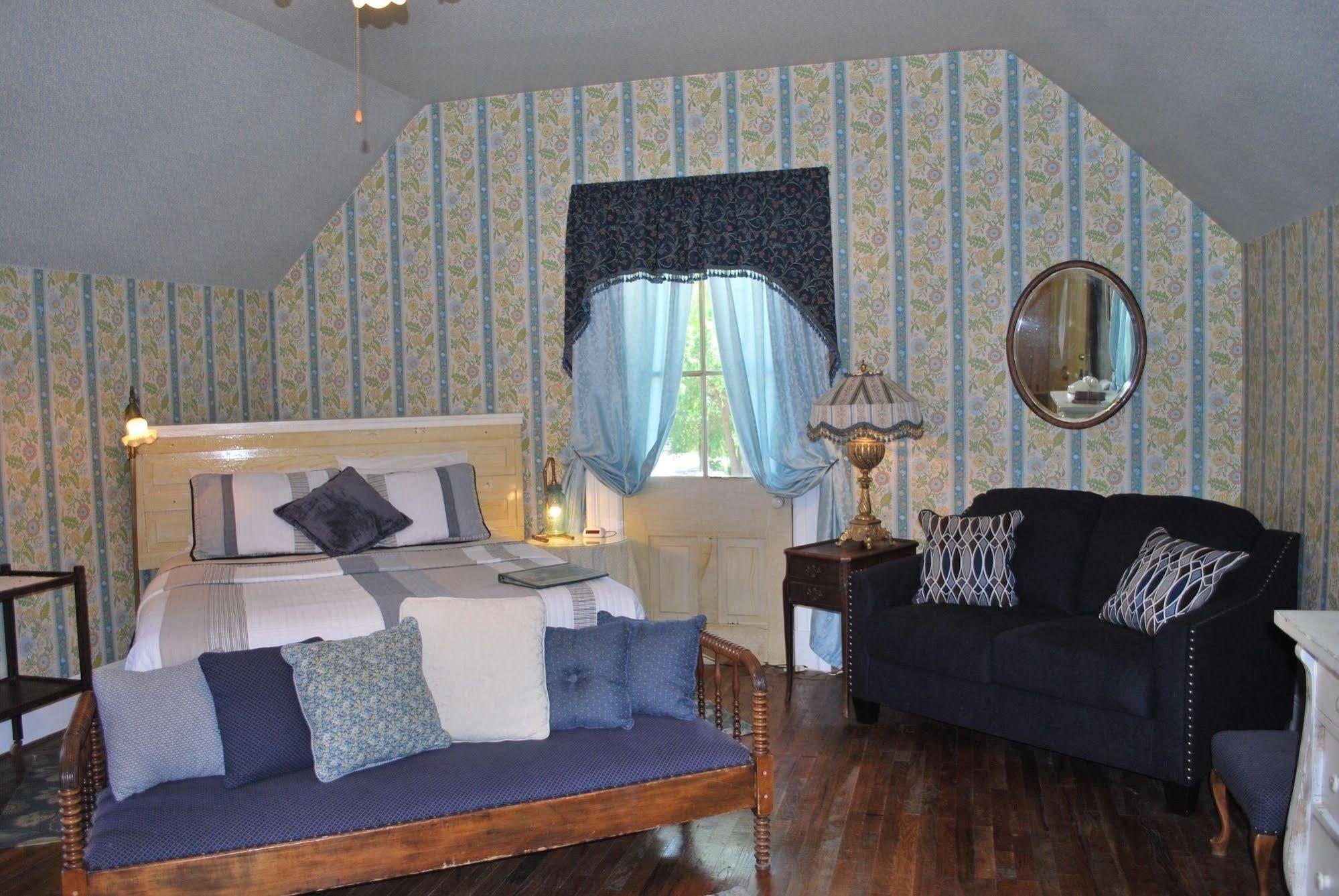 The Cottage At 241 North Saint George Extérieur photo
