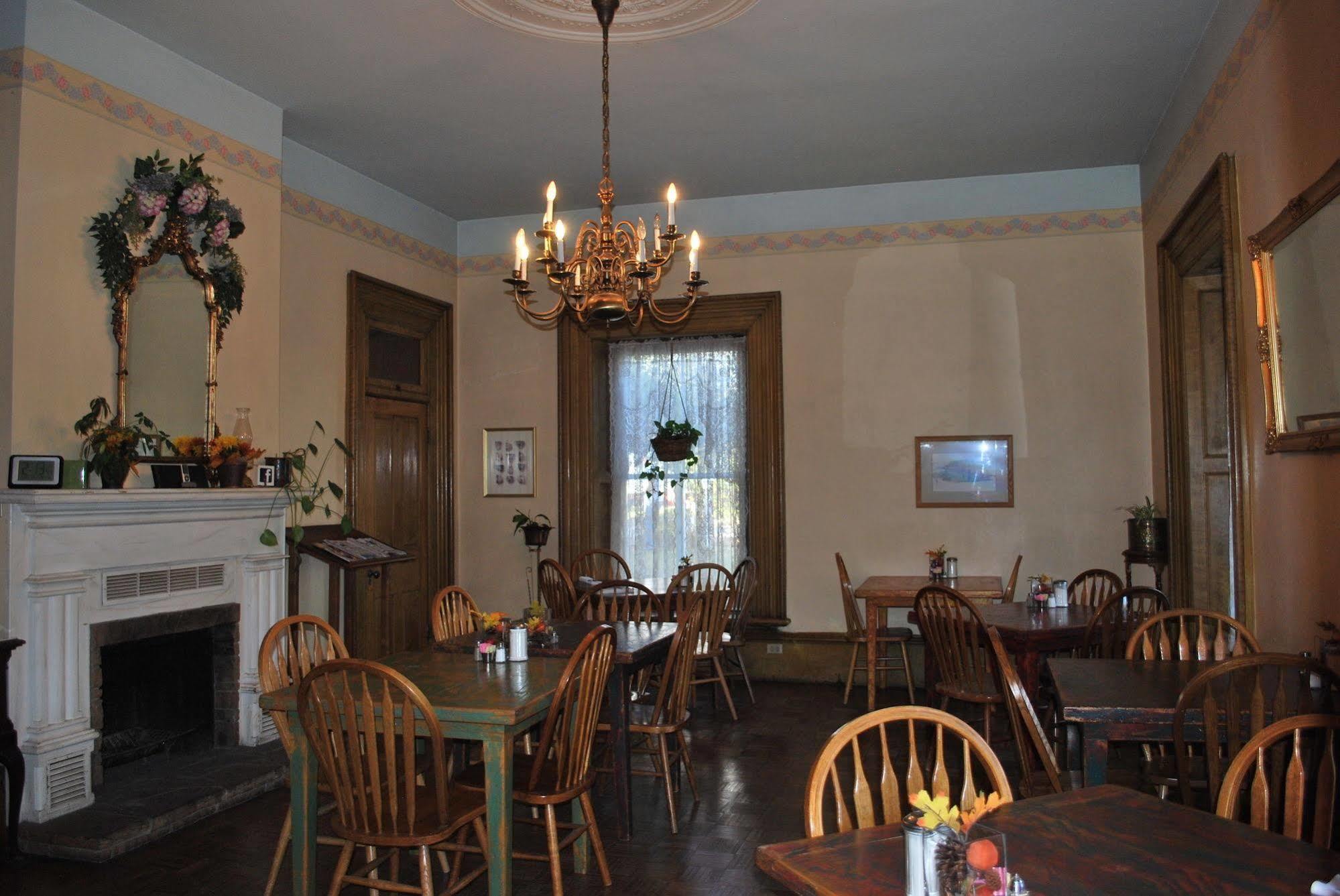 The Cottage At 241 North Saint George Extérieur photo